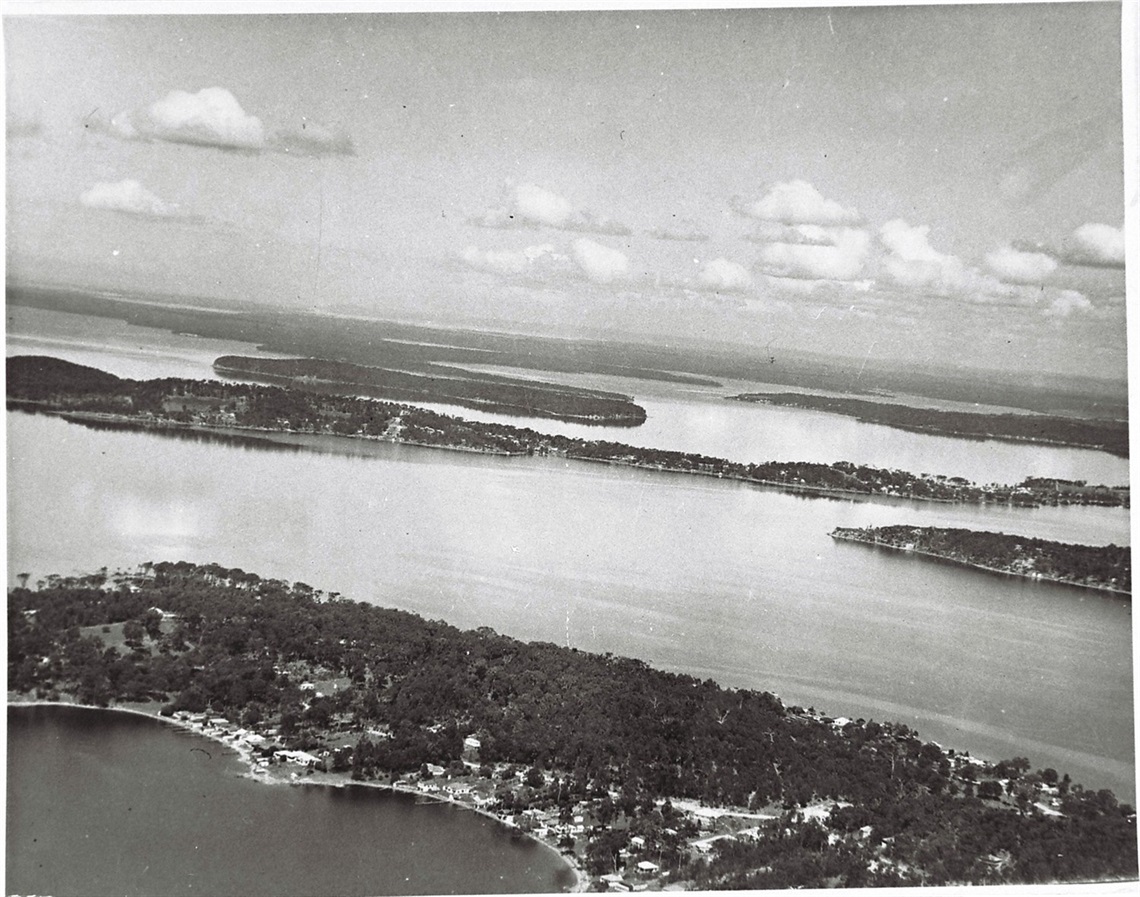 Unknown-South-Aerial-view-of-Lake-Macquarie-and-Pulbah-Island-looking-south-photo-ref-342.jpg