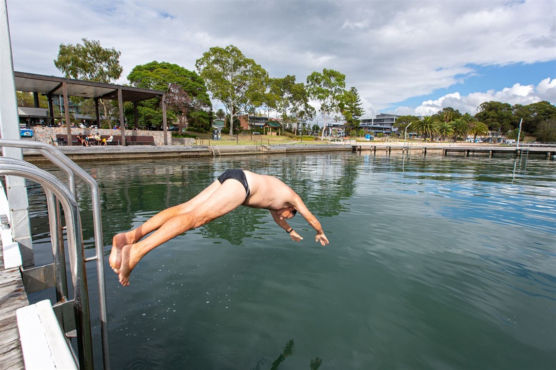 Rod Mackay has been swimming at the baths for more than 50 years.jpg