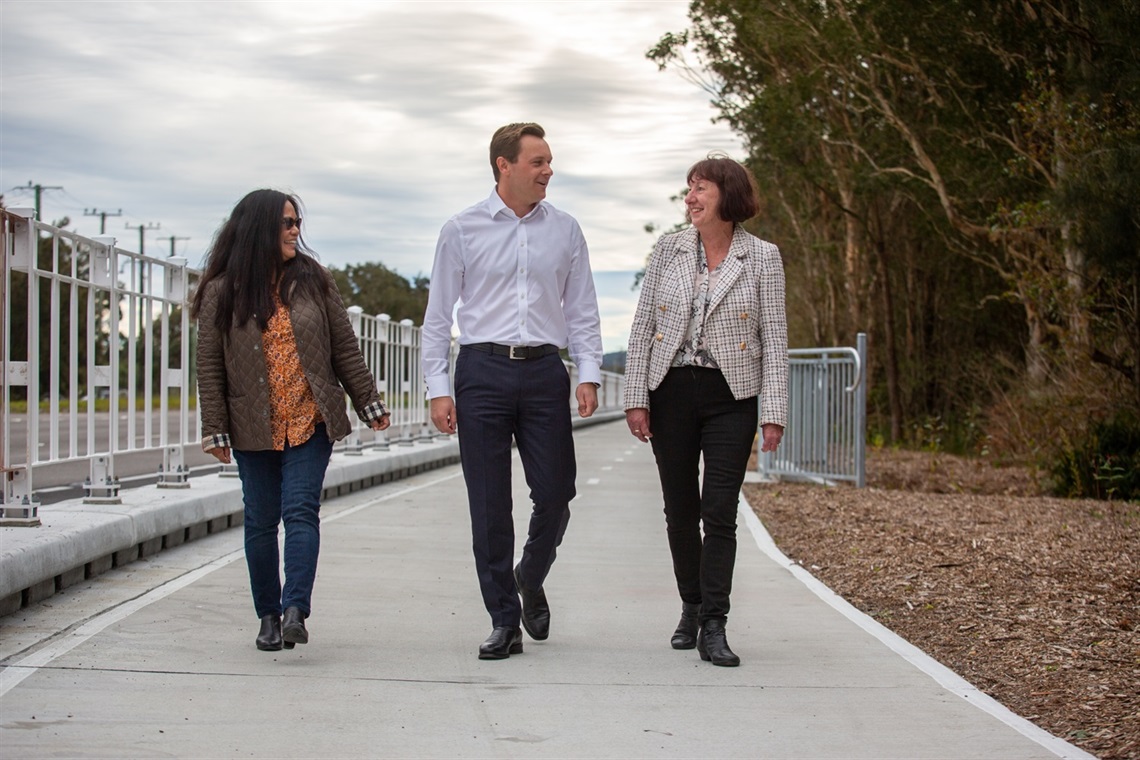 FAST Project Manager Tess Dziwulski, MLC Taylor Martin and Lake Macquarie Mayor Kay Fraser on the newly opened southern section at Blacksmiths.jpg
