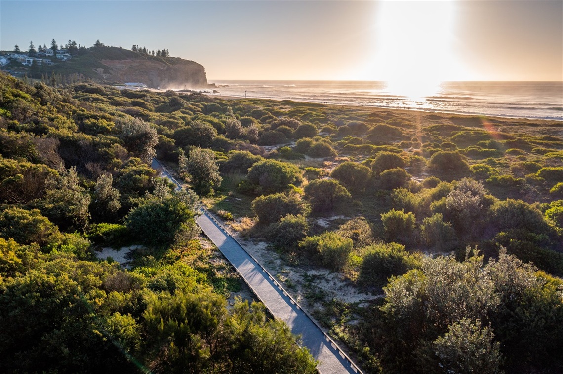 The new walkway stretches for 500m from Webb Park at Redhead (Custom).jpg