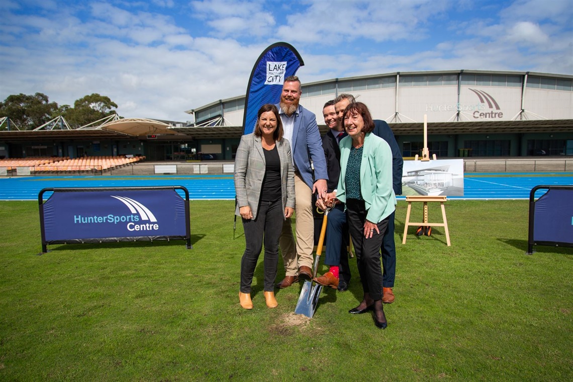 Minister McBain, Dan Repacholi, Cr Shultz, Cr Fraser and Tim Crakanthorp turning the sod on the centre's expansion.jpg