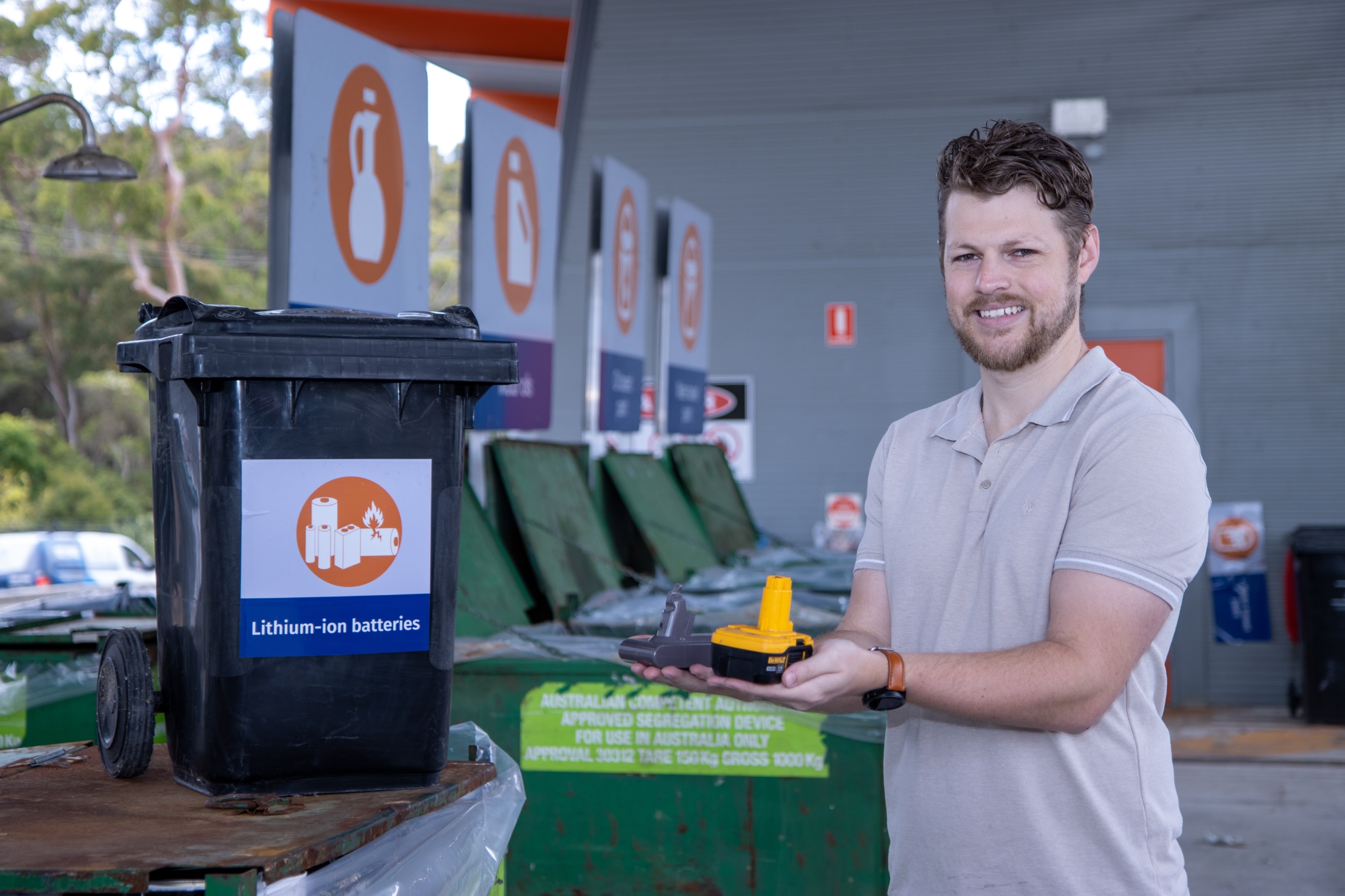 Take Charge Of Your Lithium Ion Battery Waste Lake Macquarie City Council   Reece Recycles A Lithium Ion Battery At The New Awaba Community Recycling Centre Drop Off Point 