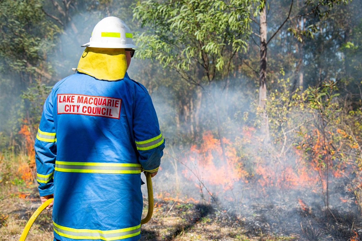 managing-bush-fire-risk-at-cameron-park-lake-macquarie-city-council