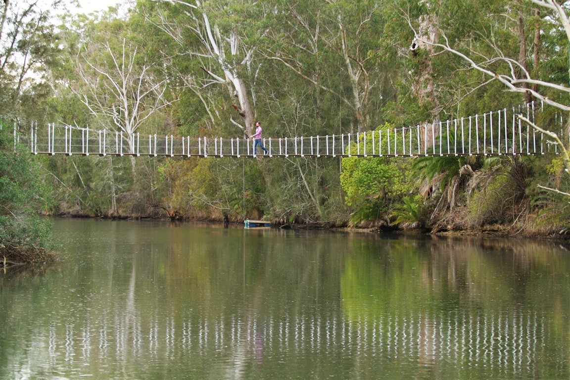 Dora Creek swing bridge.jpg